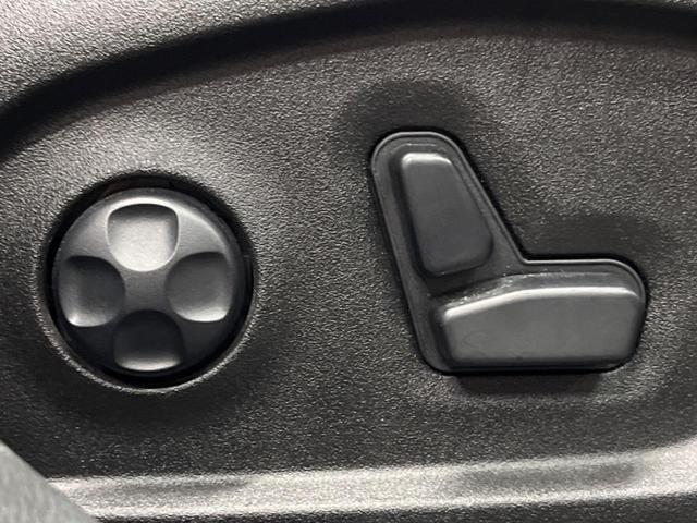 ジープ・レネゲード リミテッド　１オーナー　アダプティブクルーズコントロール　レーンアシスト　ブラインドスポットアシスト　黒革シート　シートヒーター　パワーシート　純正ナビ　ＡｐｐｌｅＣａｒＰｌａｙ　フルセグＴＶ　ＬＥＤヘッドライト（42枚目）