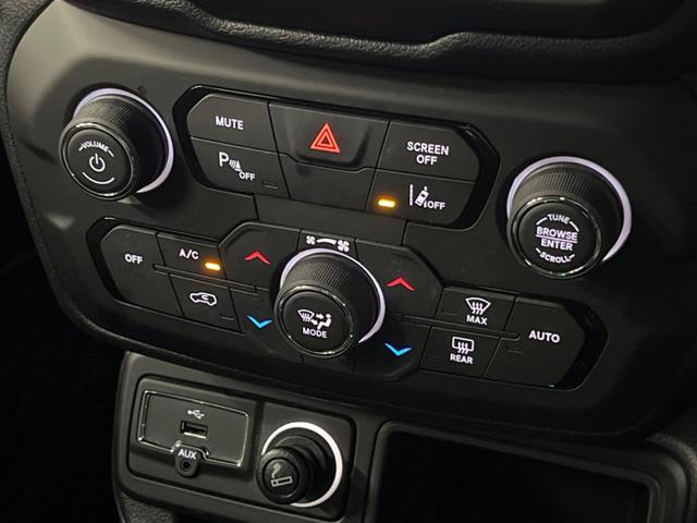 ジープ・レネゲード リミテッド　１オーナー　アダプティブクルーズコントロール　レーンアシスト　ブラインドスポットアシスト　黒革シート　シートヒーター　パワーシート　純正ナビ　ＡｐｐｌｅＣａｒＰｌａｙ　フルセグＴＶ　ＬＥＤヘッドライト（52枚目）