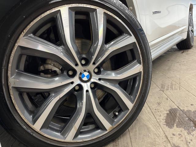 Ｘ１ ｘＤｒｉｖｅ　１８ｄ　ｘライン　ハイラインパッケージ　コンフォートパッケージ　ＯＰ１９インチアルミ　純正ナビ　リアビューカメラ　パークディスタンスコントロール　コンフォートアクセス　ミラーＥＴＣ　ドライビングアシスト　ルーフレール（13枚目）