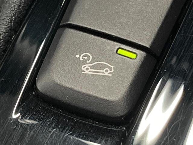 Ｘ１ ｘＤｒｉｖｅ　１８ｄ　ｘライン　ハイラインパッケージ　コンフォートパッケージ　ＯＰ１９インチアルミ　純正ナビ　リアビューカメラ　パークディスタンスコントロール　コンフォートアクセス　ミラーＥＴＣ　ドライビングアシスト　ルーフレール（50枚目）