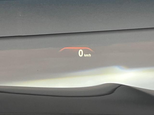 ７シリーズ ７５０Ｌｉ　Ｍスポーツ　リアコンフォートパッケージプラス　サンルーフ　純正ナビ　全周囲カメラ　全席シートヒーター＆ベンチレーション　ｈａｒｍａｎ／ｋａｒｄｏｎ　リアコンフォートシート　マルチディスプレイメーター　ＥＴＣ（5枚目）