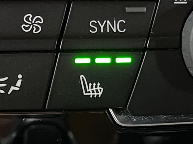 ２シリーズ ２１８ｄアクティブツアラー　ラグジュアリー　パーキングサポートパッケージ　コンフォートパッケージ　純正ナビ　ベージュ革シート　シートヒーター　パワーシート　ルームミラーＥＴＣ　ＬＥＤヘッドランプ　ドライビングアシスト　木目調インパネ　禁煙車（4枚目）