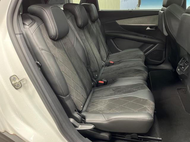 ５００８ ＧＴ　ブルーＨＤｉ　ファーストクラスパッケージ　パノラミックサンルーフ　Ａｐｐｌｅｃａｒｐｌａｙ　７人乗り　シートヒーター　パワーシート　３６０度ビジョン　純正１８インチアルミ　パワーバックドア　スポーツモード　ＥＴＣ（10枚目）