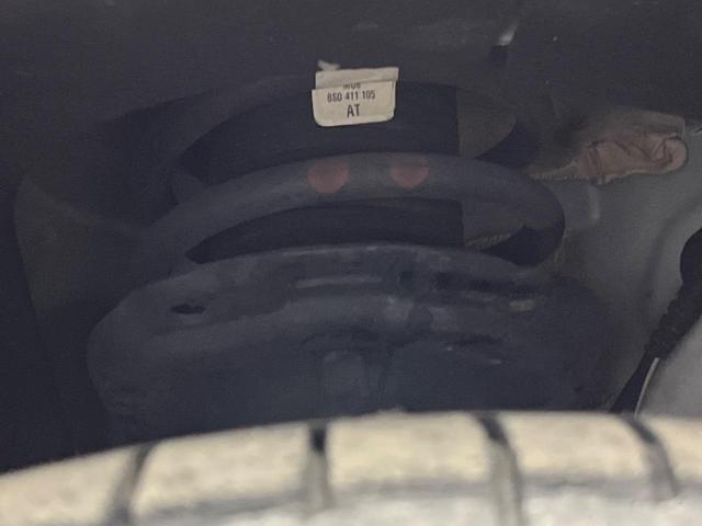 ＴＴクーペ ２．０ＴＦＳＩ　クワトロ　バーチャルコックピット　パーキングシステム　アドバンスドキー　ＬＥＤヘッドランプ　パワーシート　純正１８インチアルミ　ダイナミックターンインジケーター　革巻きステアリング　オートエアコン　ＥＴＣ（21枚目）