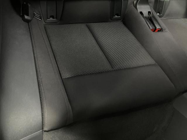 ＴＴクーペ ２．０ＴＦＳＩ　クワトロ　バーチャルコックピット　パーキングシステム　アドバンスドキー　ＬＥＤヘッドランプ　パワーシート　純正１８インチアルミ　ダイナミックターンインジケーター　革巻きステアリング　オートエアコン　ＥＴＣ（29枚目）