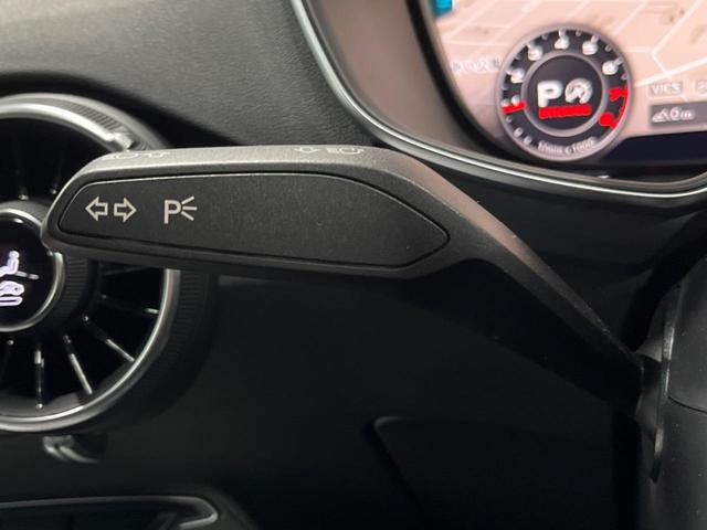 ＴＴクーペ ２．０ＴＦＳＩ　クワトロ　バーチャルコックピット　パーキングシステム　アドバンスドキー　ＬＥＤヘッドランプ　パワーシート　純正１８インチアルミ　ダイナミックターンインジケーター　革巻きステアリング　オートエアコン　ＥＴＣ（47枚目）