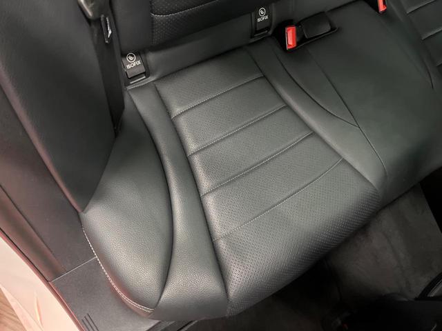 Cクラスステーションワゴン C220d ステーションワゴンローレウスエディション パノラミックスライディングルーフ レーダーセーフティパッケージ 純正ナビ フルセグ バックカメラ 黒革シート シートヒーター パワーシート パワーバックドア LEDヘッドライト LEDフォグライト(28枚目)