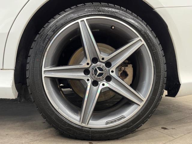 Cクラスステーションワゴン C220d ステーションワゴンローレウスエディション パノラミックスライディングルーフ レーダーセーフティパッケージ 純正ナビ フルセグ バックカメラ 黒革シート シートヒーター パワーシート パワーバックドア LEDヘッドライト LEDフォグライト(35枚目)