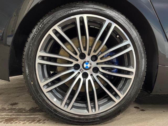 ５シリーズ ５３０ｉ　Ｍスポーツ　セレクトパッケージ　パーキングアシストプラス　ドライビングアシストプラス　純正ナビ　フルセグ　黒革シート　シートヒーター　パワーシート　パワーバックドア　ＬＥＤヘッドライト　ＬＥＤフォグライト　ＥＴＣ（36枚目）