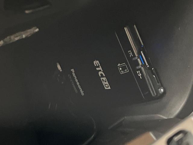 スマートフォーフォー BRABUS スポーツ ガラスルーフ ナビ バックカメラ レーンキーピングアシスト パークディスタンスコントロール フルセグ Bluetooth 黒革シート シートヒーター LEDヘッドライト オートエアコン ETC 禁煙車(8枚目)