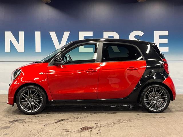 スマートフォーフォー BRABUS スポーツ ガラスルーフ ナビ バックカメラ レーンキーピングアシスト パークディスタンスコントロール フルセグ Bluetooth 黒革シート シートヒーター LEDヘッドライト オートエアコン ETC 禁煙車(26枚目)