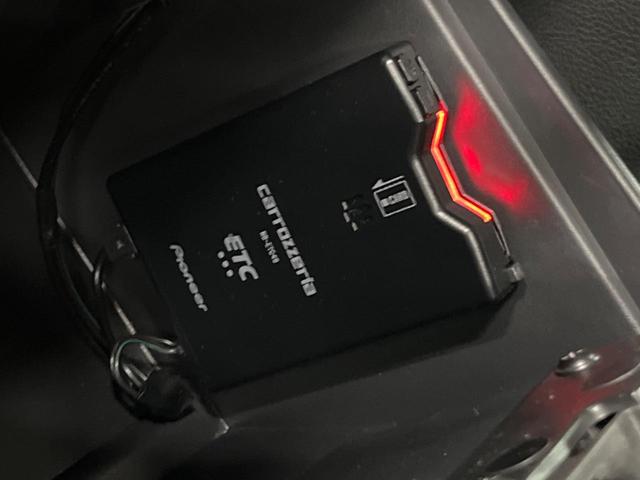 ジープ・ラングラーアンリミテッド サハラ　ナビ　サイド・バックカメラ　黒革シート　シートヒーター　クルーズコントロール　ダウンヒルアシスト　オートエアコン　フォグライト　オートライト　純正１８インチアルミホイール　Ｂｌｕｅｔｏｏｔｈ　ＥＴＣ（44枚目）