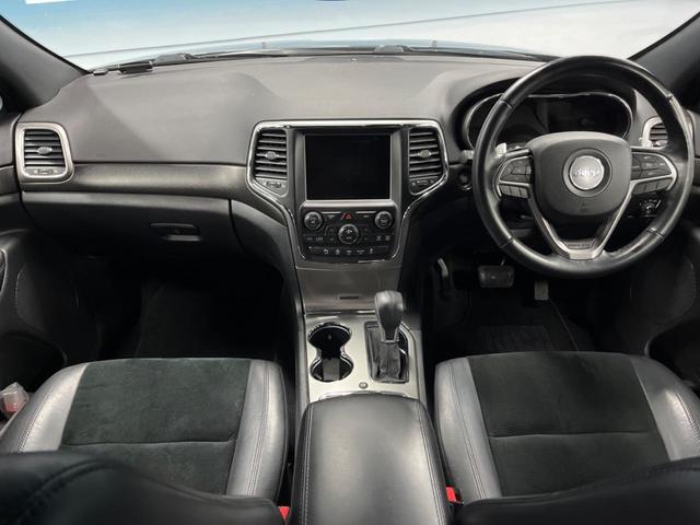 ジープ・グランドチェロキー アルティテュード 純正ナビ 地デジ リアビューカメラ 革/スエードコンビシート 純正20インチブラック塗装アルミ HIDヘッドランプ パワーシート シートヒーター スマートキー ETC(2枚目)