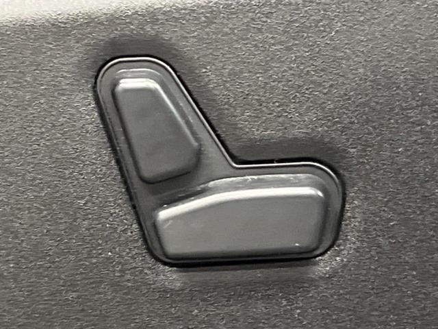 ジープ・グランドチェロキー アルティテュード 純正ナビ 地デジ リアビューカメラ 革/スエードコンビシート 純正20インチブラック塗装アルミ HIDヘッドランプ パワーシート シートヒーター スマートキー ETC(8枚目)