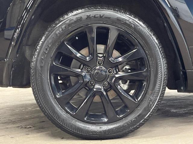 ジープ・グランドチェロキー アルティテュード 純正ナビ 地デジ リアビューカメラ 革/スエードコンビシート 純正20インチブラック塗装アルミ HIDヘッドランプ パワーシート シートヒーター スマートキー ETC(27枚目)