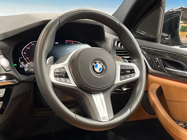 Ｘ３ ｘＤｒｉｖｅ　２０ｄ　Ｍスポーツハイラインパッケージ　セレクトパッケージ（パノラマサンルーフ／ｈａｒｍａｎｋａｒｄｏｎ）　ハイラインパッケージ（革シート／シートヒーター）　パーキングアシストプラス　ドライビングアシストプラス　純正ナビ　パワーバックドア（12枚目）