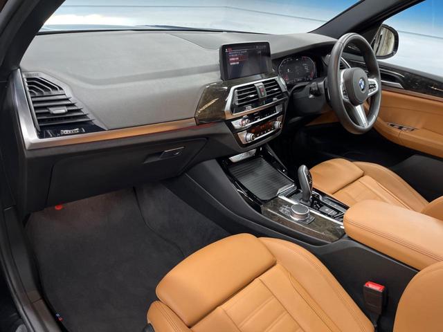 Ｘ３ ｘＤｒｉｖｅ　２０ｄ　Ｍスポーツハイラインパッケージ　セレクトパッケージ（パノラマサンルーフ／ｈａｒｍａｎｋａｒｄｏｎ）　ハイラインパッケージ（革シート／シートヒーター）　パーキングアシストプラス　ドライビングアシストプラス　純正ナビ　パワーバックドア（39枚目）