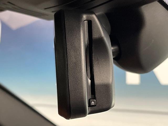 Ｘ３ ｘＤｒｉｖｅ　２０ｄ　Ｍスポーツハイラインパッケージ　セレクトパッケージ（パノラマサンルーフ／ｈａｒｍａｎｋａｒｄｏｎ）　ハイラインパッケージ（革シート／シートヒーター）　パーキングアシストプラス　ドライビングアシストプラス　純正ナビ　パワーバックドア（48枚目）