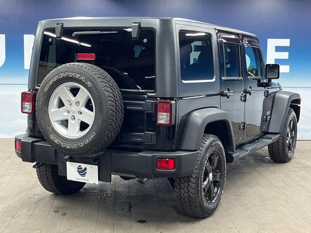 ジープ・ラングラーアンリミテッド スポーツ クルーズコントロール SDナビ フルセグTV Bluetooth ブラックハードトップ 禁煙車 純正17インチアルミ オートエアコン LEDヘッドライト フロントリアフォグランプ ETC(17枚目)