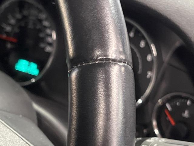 ジープ・ラングラーアンリミテッド スポーツ クルーズコントロール SDナビ フルセグTV Bluetooth ブラックハードトップ 禁煙車 純正17インチアルミ オートエアコン LEDヘッドライト フロントリアフォグランプ ETC(38枚目)