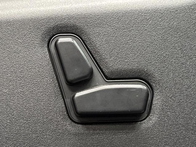 ジープ・グランドチェロキー リミテッド　純正ナビ　フルセグ　フロント・サイド・バックカメラ　エアサスペンション　パークアシスト　黒革シート　シートヒーター　パワーシート　パワーバックドア　オートハイビーム　フォグライト　オートエアコン（7枚目）