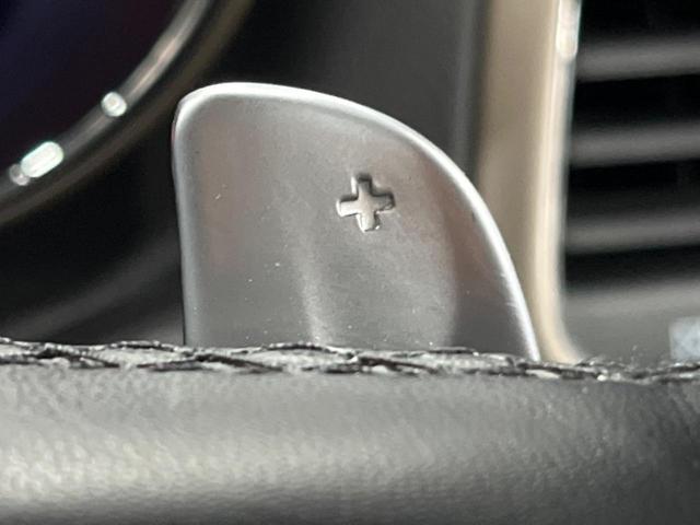 ジープ・グランドチェロキー リミテッド　純正ナビ　フルセグ　フロント・サイド・バックカメラ　エアサスペンション　パークアシスト　黒革シート　シートヒーター　パワーシート　パワーバックドア　オートハイビーム　フォグライト　オートエアコン（41枚目）