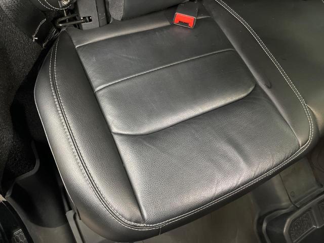 ジープ・ラングラーアンリミテッド サハラ　純正ナビ　フルセグ　バックカメラ　アダプティブクルーズコントロール　ブラインドスポットアシスト　黒革シート　シートヒーター　ＬＥＤヘッドライト　ＬＥＤフォグライト　オートハイビーム　スマートエントリー（29枚目）