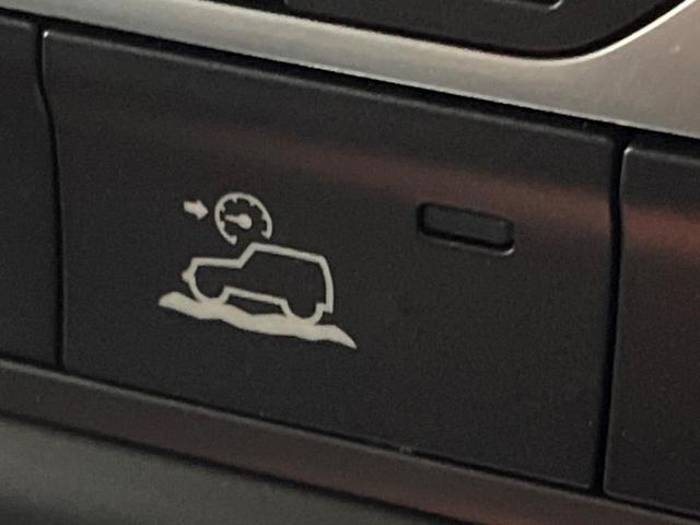 ジープ・ラングラーアンリミテッド サハラ　純正ナビ　フルセグ　バックカメラ　アダプティブクルーズコントロール　ブラインドスポットアシスト　黒革シート　シートヒーター　ＬＥＤヘッドライト　ＬＥＤフォグライト　オートハイビーム　スマートエントリー（54枚目）