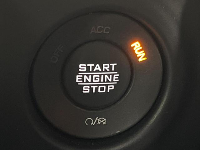 ジープ・ラングラーアンリミテッド サハラ　純正ナビ　フルセグ　バックカメラ　アダプティブクルーズコントロール　ブラインドスポットアシスト　黒革シート　シートヒーター　ＬＥＤヘッドライト　ＬＥＤフォグライト　オートハイビーム　スマートエントリー（62枚目）