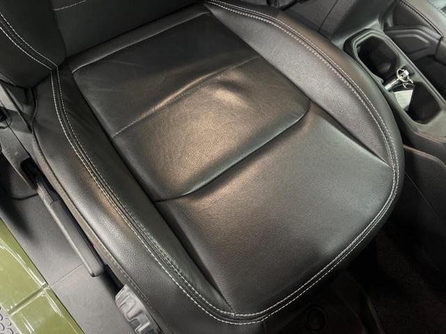 ジープ・ラングラーアンリミテッド サハラ　純正ナビ　Ａｐｐｌｅｃａｒｐｌａｙ　フルセグ　フロント・サイド・バックカメラ　アダプティブクルーズコントロール　ブラインドスポットアシスト　黒革シート　シートヒーター　デュアルオートエアコン　ＥＴＣ（37枚目）