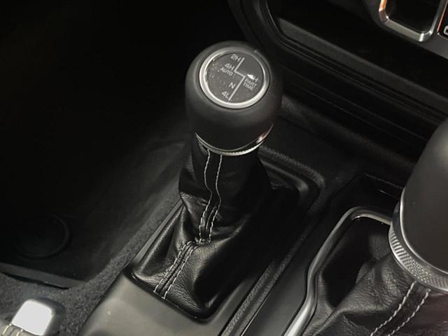 ジープ・ラングラーアンリミテッド サハラ　純正ナビ　Ａｐｐｌｅｃａｒｐｌａｙ　フルセグ　フロント・サイド・バックカメラ　アダプティブクルーズコントロール　ブラインドスポットアシスト　黒革シート　シートヒーター　デュアルオートエアコン　ＥＴＣ（53枚目）