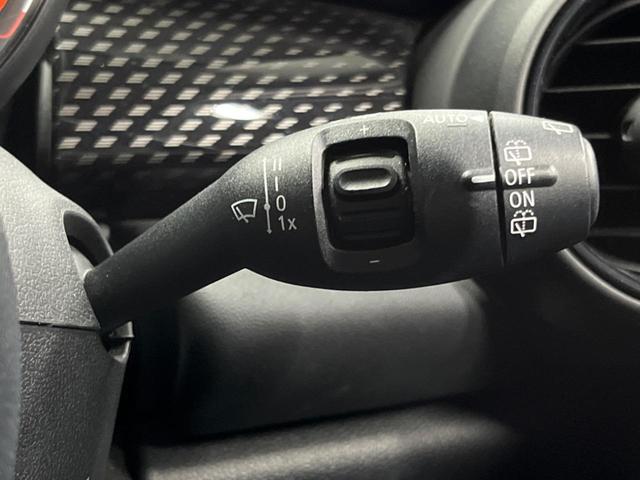 ＭＩＮＩ クーパーＳＤ　５ドア　ペッパーパッケージ　インテリジェントセーフティ　クルーズコントロール　ナビゲーションパッケージ　リアビューカメラ　パークディスタンスコントロール　純正１７インチアルミ　Ｂｌｕｅｔｏｏｔｈ（48枚目）