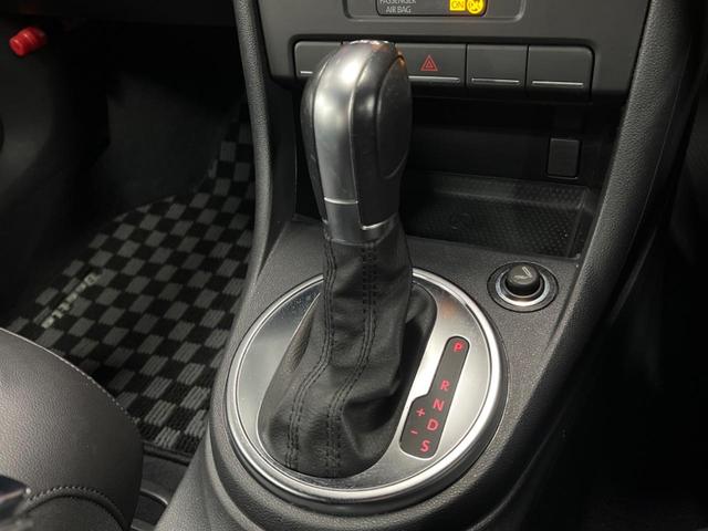 ���l�s���[�h�t���`�s�F�ʏ�͎����ł����Ȃ���ϑ��i�M�A�`�F���W�j���h���C�o�[�̑���ɂ���ĈӐ}�I�ɕς�����V�X�e���ł��B����w���i�̃h���C�u�����y���݂��������܂��I