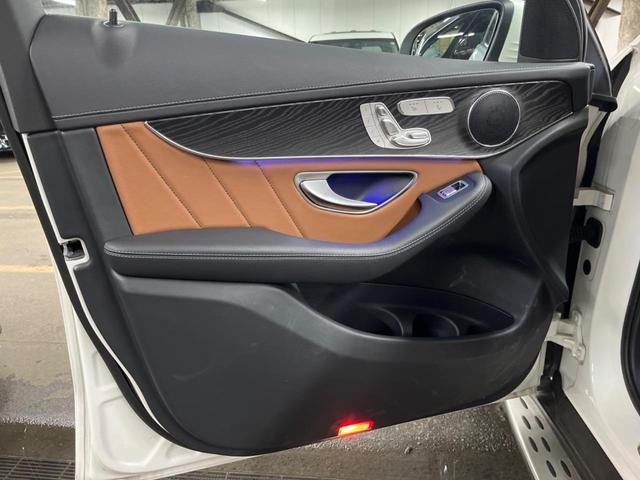 ＧＬＣ ＧＬＣ２２０ｄ４マチッククーペＡＭＧラインパッケージ　サンルーフ　レザーエクスクルーシブパッケージ　ブラウンレザー　ベンチレーション　コックピッドディスプレイ　Ｂｕｒｍｅｓｔｅｒサウンド　ユーザーエクスペリエンス　全周囲カメラ　フルセグ　パワーバックドア（30枚目）