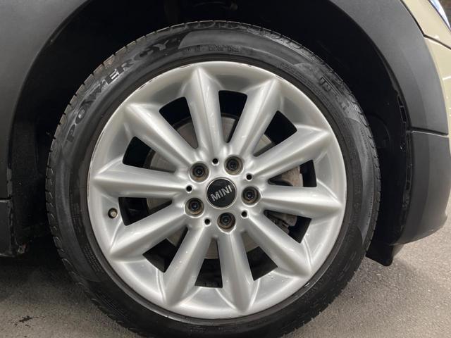 ＭＩＮＩ クーパー　クラブマン　ペッパーパッケージ　純正ナビ　リアビューカメラ　クルーズコントロール　Ｂｌｕｅｔｏｏｔｈ　コンフォートアクセス　エキサイトメントパッケージ　スルーローディングシステム　ＥＴＣ　禁煙車（29枚目）