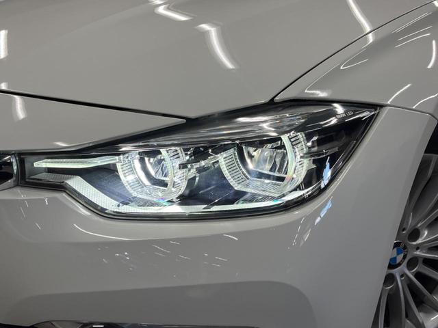 ���k�d�c�w�b�h���C�g�F�������k�d�c�w�b�h���C�g�ŁA���S�^�]���x����ǍD�Ȏ��E���B