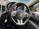 ＳＲＴ８　サンルーフ　ＳＤナビ　フルセグ　バックカメラ　クルーズコントロール　ＡＬＰＩＮＥプレミアムサウンド　全席シートヒーター　ベンチレーション　コーナーセンサー　ＨＩＤヘッドランプ　純正２０インチアルミ（11枚目）