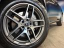 ●純正19インチアルミホイール:輸入車ならではの卓越した走りを支えるホイールと足回りです!日本車の走りに慣れている方にもぜひ体感して頂きたいほど、高いレベルでまとまっています!