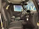 ジープ・ラングラーアンリミテッド スポーツ クルーズコントロール SDナビ フルセグTV Bluetooth ブラックハードトップ 禁煙車 純正17インチアルミ オートエアコン LEDヘッドライト フロントリアフォグランプ ETC(8枚目)