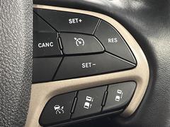 ���졼�������롼������ȥ����롧���μ֤Ȥμִֵ�Υ�����ˤȤ�Ĥġ�����®�٤Ǽ�ư���Ԥ��Ƥ���뼡����Υ��롼������ȥ����롪��˹�®ƻϩ�伫ư������ƻϩ�ǻ��Ѥ��������ʵ�ǽ�Ǥ��� 5