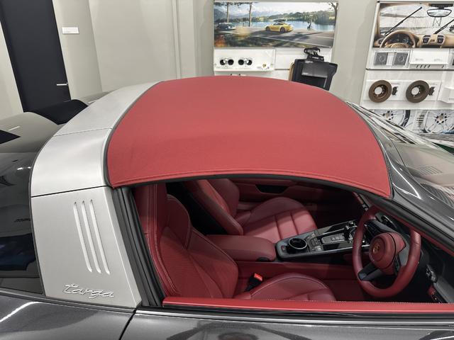 911 911タルガ4 ブラックラッピング・PDLS・21インチ(17枚目)