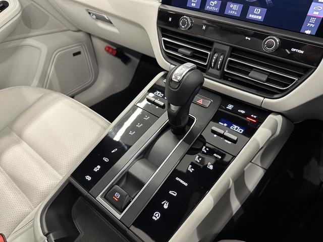 マカン マカンGTS パノラマルーフ・パワステプラス・BOSE(15枚目)