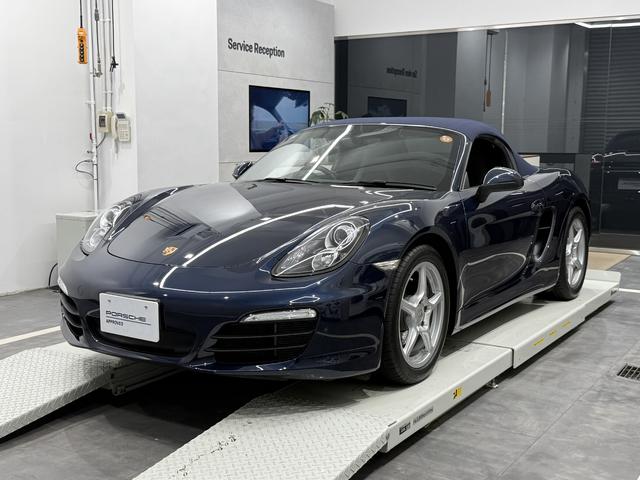 �O���F�̓_�[�N�u���[���^���b�N�ł��B