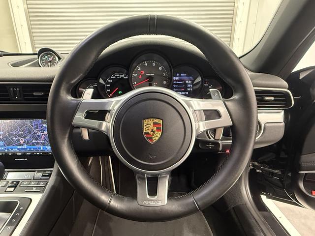 �d���p���[�X�e�A�����O���̗p���A���R�ȃt�B�[�����O�ƍ����x�ȃn���h�����O�𗼗��B�������̂悤�ȔZ���Ȏ艞�����ێ����A�y���ň�a���̂Ȃ����m�ȑ��쐫������Ă��܂��B