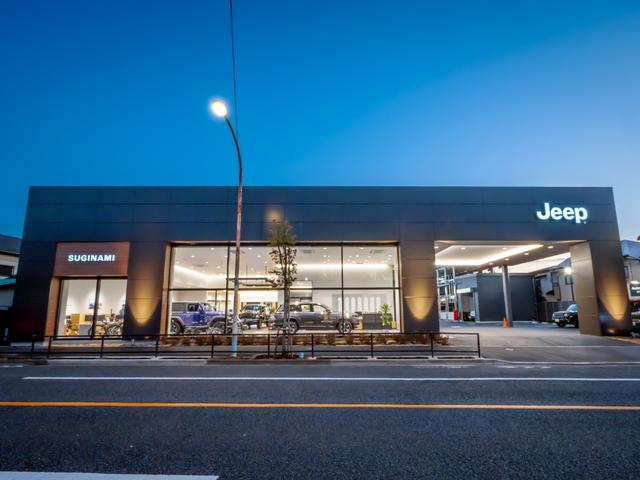 ジープ・ラングラーアンリミテッド ウィリス　アダプティブクルーズコントロール　Ｂｌｕｅｔｏｏｔｈ　ＡｐｐｌｅＣａｒＰｌａｙ　フロントカメラ　サイドカメラ　バックカメラ　純正１７インチアルミホイール　ＥＴＣ　認定中古車保証付き（53枚目）
