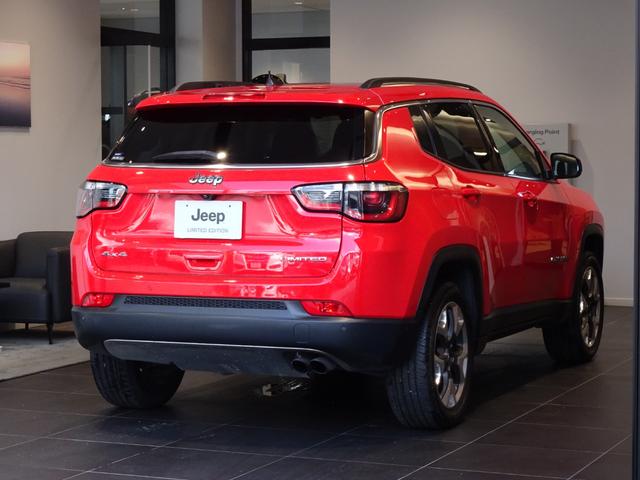 特徴的なテールランプ