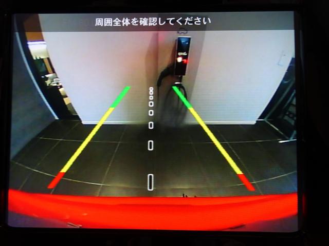 バックカメラガイド線付きなので運転に不安なお客様でもご安心くださいませ