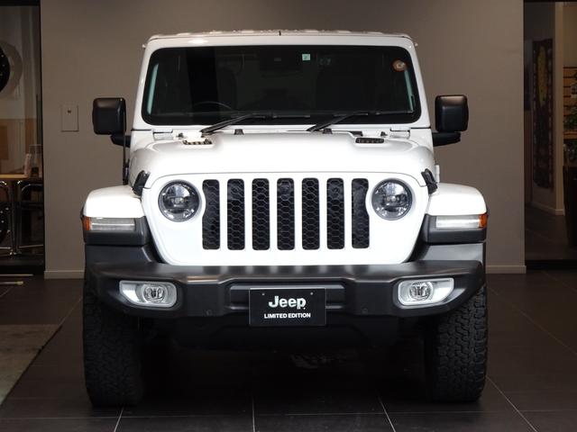 ジープ・ラングラーアンリミテッド ワンオーナー 黒革シ-ト LEDライト Bカメラ Bluetooth純正ナビ 前後ドラレコ AppleCarPlay ナビ フルセグTV レーダーブレーキ BMS Bカメラ ETC 純正アルミ(3枚目)