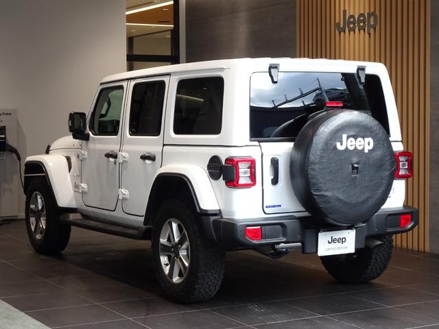 ジープ・ラングラーアンリミテッド ワンオーナー 黒革シ-ト LEDライト Bカメラ Bluetooth純正ナビ 前後ドラレコ AppleCarPlay ナビ フルセグTV レーダーブレーキ BMS Bカメラ ETC 純正アルミ(5枚目)