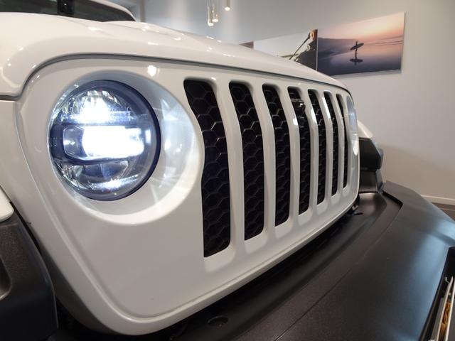 ジープ・ラングラーアンリミテッド ワンオーナー 黒革シ-ト LEDライト Bカメラ Bluetooth純正ナビ 前後ドラレコ AppleCarPlay ナビ フルセグTV レーダーブレーキ BMS Bカメラ ETC 純正アルミ(10枚目)